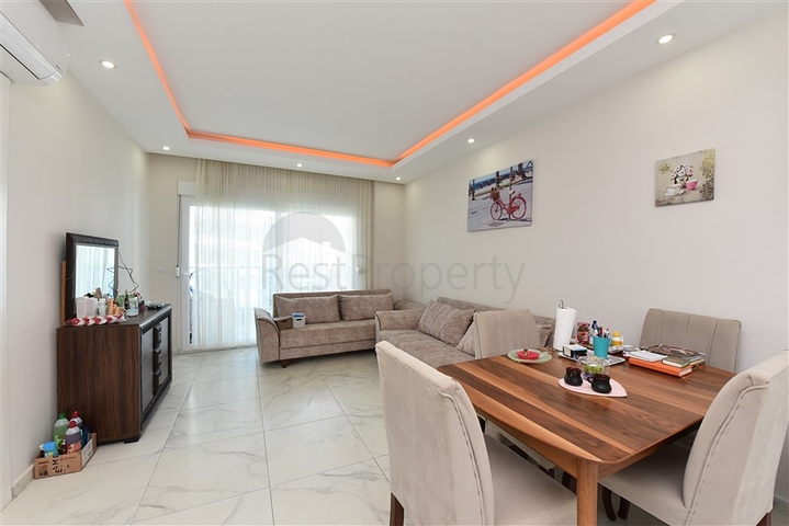 شقة غرفة وصالة مفروشة - بالكون مغلق - ضمن مجمع - في مهموتلار / الانيا 