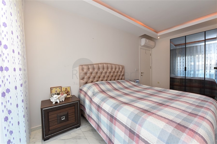 شقة غرفة وصالة مفروشة - بالكون مغلق - ضمن مجمع - في مهموتلار / الانيا 