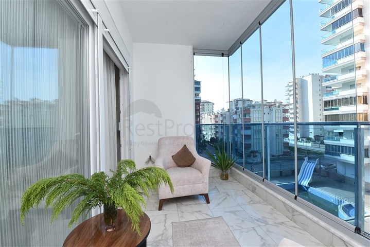 شقة غرفة وصالة مفروشة - بالكون مغلق - ضمن مجمع - في مهموتلار / الانيا 