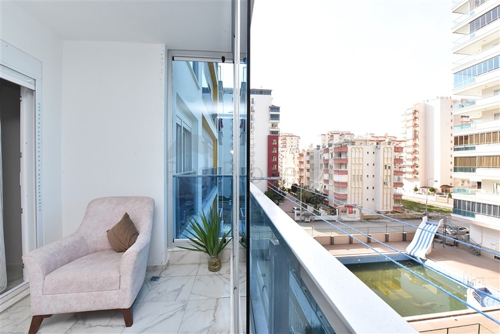 شقة غرفة وصالة مفروشة - بالكون مغلق - ضمن مجمع - في مهموتلار / الانيا 