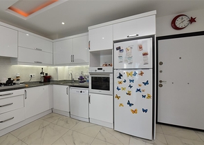 شقة غرفة وصالة مفروشة - بالكون مغلق - ضمن مجمع - في مهموتلار / الانيا 