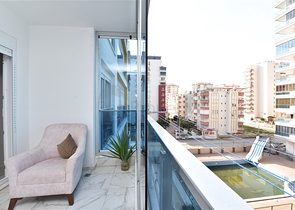 شقة غرفة وصالة مفروشة - بالكون مغلق - ضمن مجمع - في مهموتلار / الانيا 