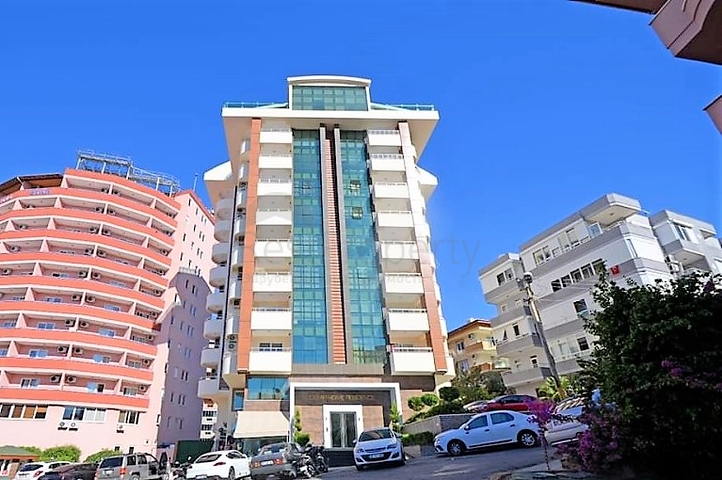 تراس واسع- شقة في مركز المدينة - تصميم 1+1- الانيا 