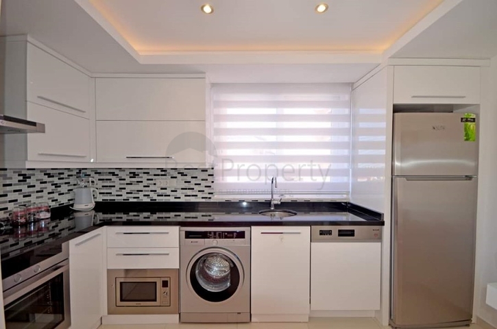 تراس واسع- شقة في مركز المدينة - تصميم 1+1- الانيا 