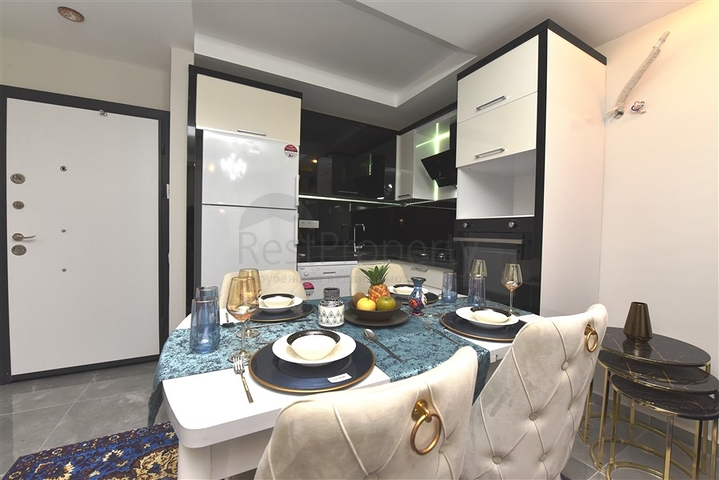 شقة غرفة وصالة -طابق مرتفع - اثاث جديد - في مهموتلار / الانيا 