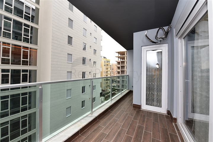 شقة غرفة وصالة -طابق مرتفع - اثاث جديد - في مهموتلار / الانيا 