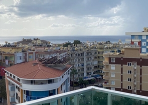 اطلالة بحر - مجمع فاخر - شقة 2 غرفة وصالة -مؤثثة -في توسمور / الانيا  