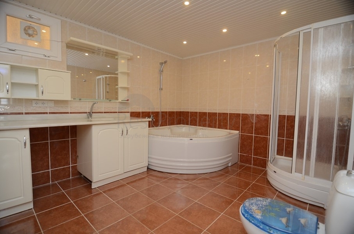 شقة عائلية - 2 غرفة وصالة - قريبة من البحر - في مهموتلار / الانيا 