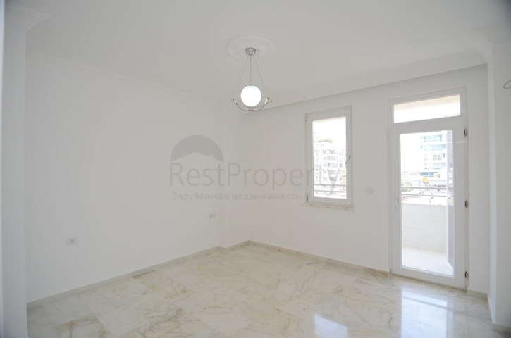 شقة عائلية - 2 غرفة وصالة - قريبة من البحر - في مهموتلار / الانيا 