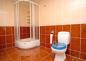 شقة عائلية - 2 غرفة وصالة - قريبة من البحر - في مهموتلار / الانيا 