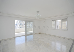 شقة عائلية - 2 غرفة وصالة - قريبة من البحر - في مهموتلار / الانيا 