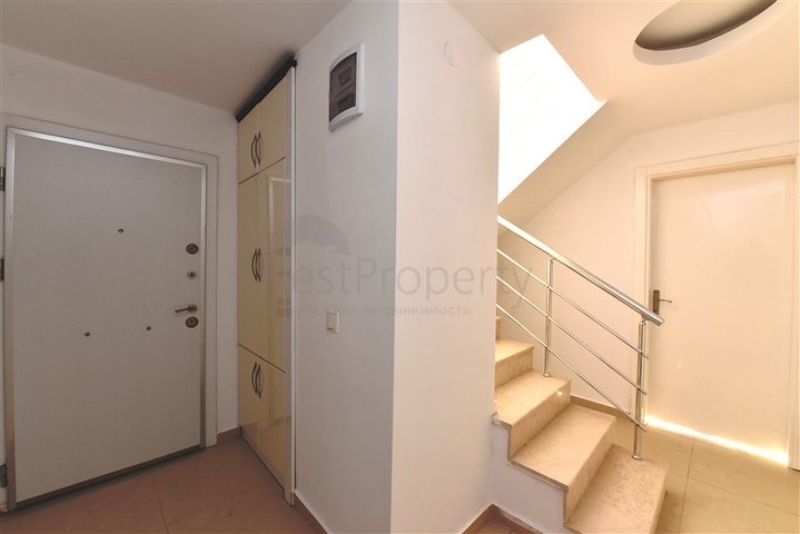 دوبلكس 3 غرف وصالة - ضمن مجمع يضم كافة الخدمات / في مهموتلار / الانيا 