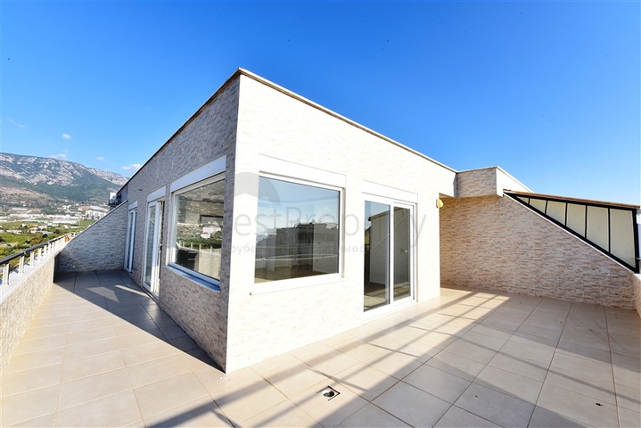 دوبلكس 3 غرف وصالة - ضمن مجمع يضم كافة الخدمات / في مهموتلار / الانيا 