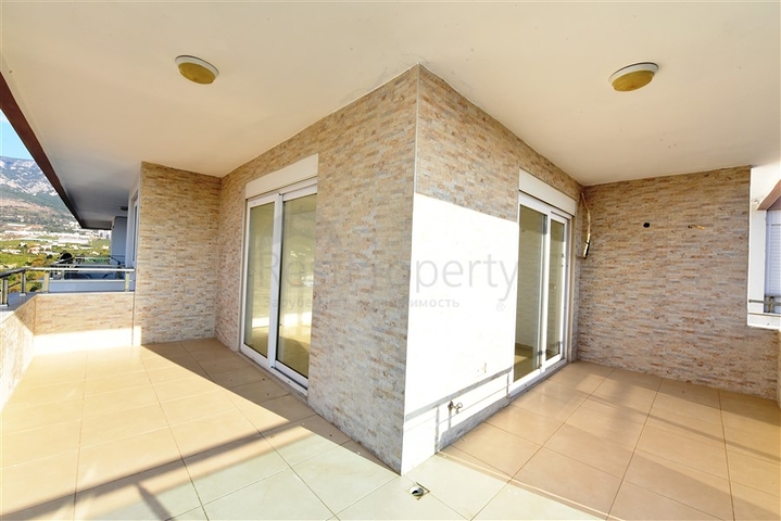 دوبلكس 3 غرف وصالة - ضمن مجمع يضم كافة الخدمات / في مهموتلار / الانيا 