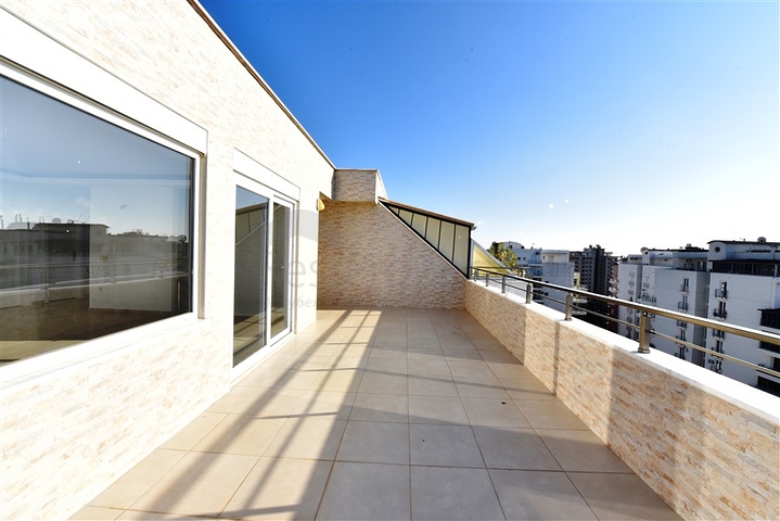 دوبلكس 3 غرف وصالة - ضمن مجمع يضم كافة الخدمات / في مهموتلار / الانيا 