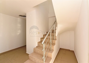 دوبلكس 3 غرف وصالة - ضمن مجمع يضم كافة الخدمات / في مهموتلار / الانيا 