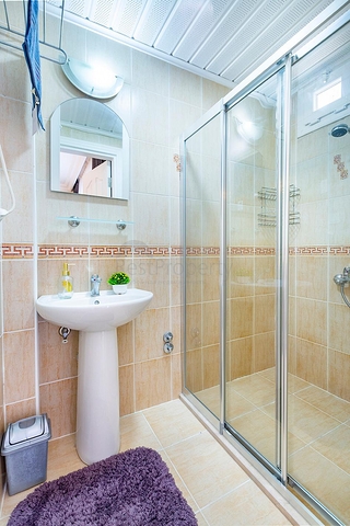 طابق مرتفع - شقة مؤثثة - تصميم 1+2 - في مهوتلار / الانيا 