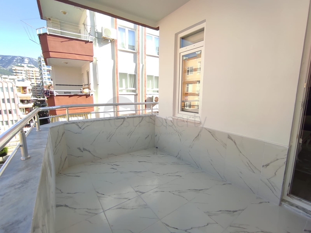 شقة 2 غرفة وصالة -اثاث جديد - موقع مناسب - في مهموتلار / الانيا 