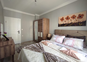 شقة 2 غرفة وصالة -اثاث جديد - موقع مناسب - في مهموتلار / الانيا 