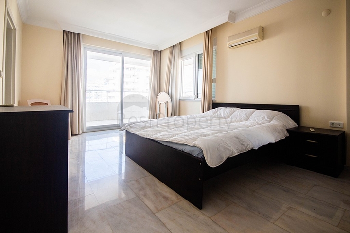 دوبلكس واسعة - 5 غرف نوم وصالة - في مهموتلار / الانيا 