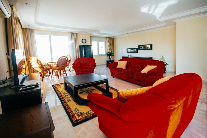 دوبلكس واسعة - 5 غرف نوم وصالة - في مهموتلار / الانيا 