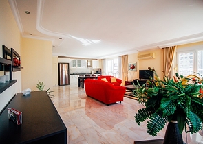 دوبلكس واسعة - 5 غرف نوم وصالة - في مهموتلار / الانيا 