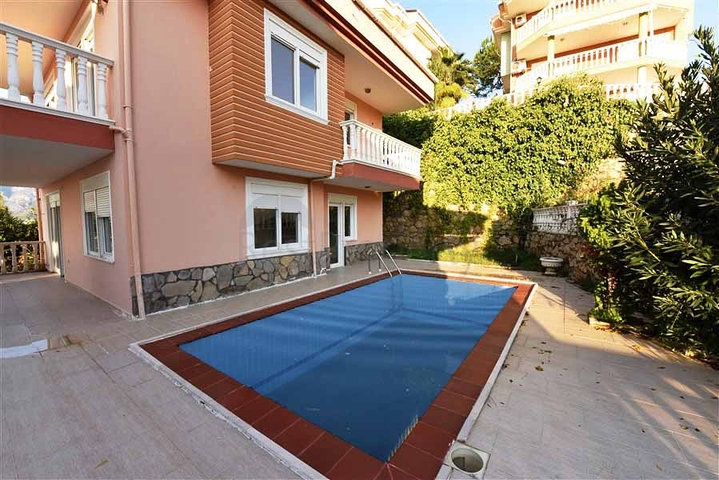 بسعر مناسب - فيلا مستقلة - مع مسبح خاص - في كارجي جاك / الانيا 