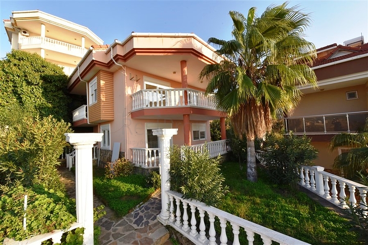 بسعر مناسب - فيلا مستقلة - مع مسبح خاص - في كارجي جاك / الانيا 