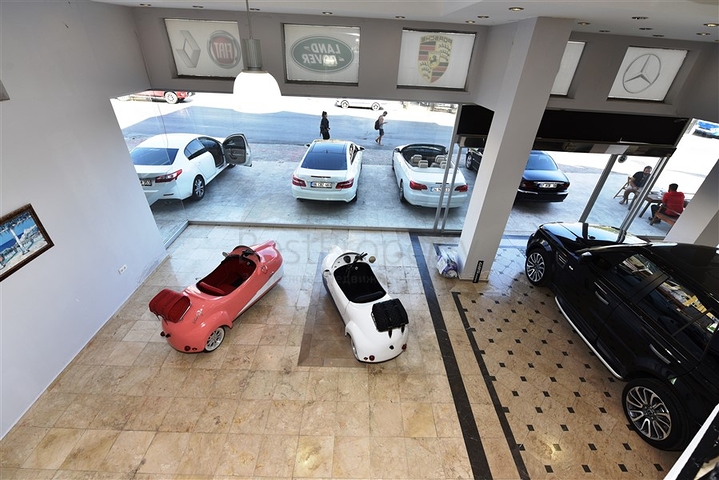 بناء كامل للبيع - شقق ومحلات - في منطقة جيكجلي / الانيا 