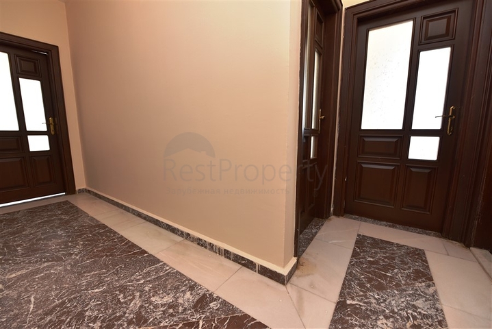 بناء كامل للبيع - شقق ومحلات - في منطقة جيكجلي / الانيا 