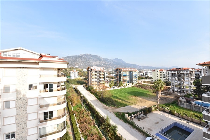 اطلالة مباشرة على البحر - دوبلكس 4 غرف وصالة - في كاستل / الانيا 