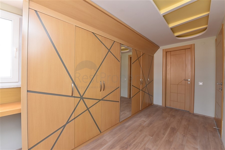 اطلالة مباشرة على البحر - دوبلكس 4 غرف وصالة - في كاستل / الانيا 