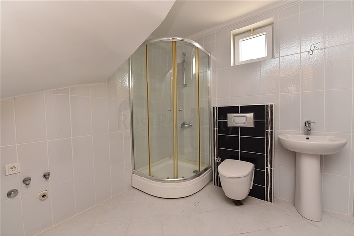 اطلالة مباشرة على البحر - دوبلكس 4 غرف وصالة - في كاستل / الانيا 