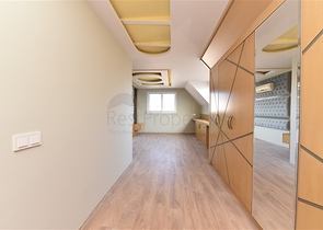 اطلالة مباشرة على البحر - دوبلكس 4 غرف وصالة - في كاستل / الانيا 