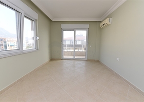 اطلالة مباشرة على البحر - دوبلكس 4 غرف وصالة - في كاستل / الانيا 