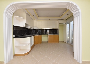 اطلالة مباشرة على البحر - دوبلكس 4 غرف وصالة - في كاستل / الانيا 