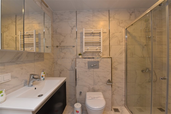 شقة 2 غرفة وصالة - مفروشة -ضمن مجمع فاخر -في افسلار / الانيا 