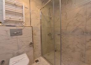 شقة 2 غرفة وصالة - مفروشة -ضمن مجمع فاخر -في افسلار / الانيا 