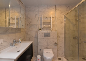 شقة 2 غرفة وصالة - مفروشة -ضمن مجمع فاخر -في افسلار / الانيا 