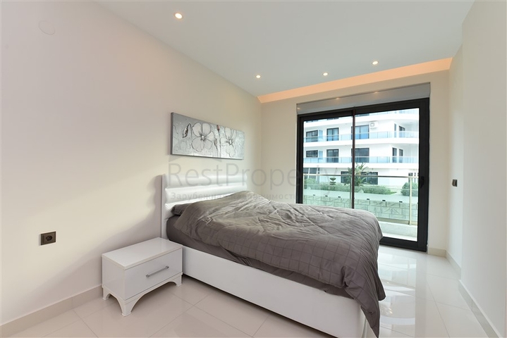 شقة دوبكس ارضية - ضمن مجمع فاخر - في كارجي جاك / الانيا 