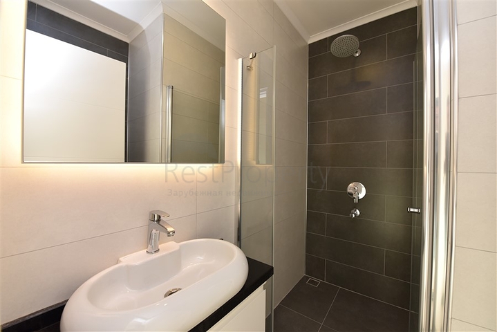 شقة دوبكس ارضية - ضمن مجمع فاخر - في كارجي جاك / الانيا 