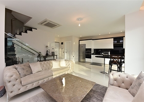 شقة دوبكس ارضية - ضمن مجمع فاخر - في كارجي جاك / الانيا 