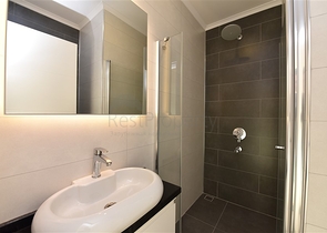 شقة دوبكس ارضية - ضمن مجمع فاخر - في كارجي جاك / الانيا 