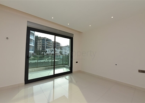 شقة دوبكس ارضية - ضمن مجمع فاخر - في كارجي جاك / الانيا 