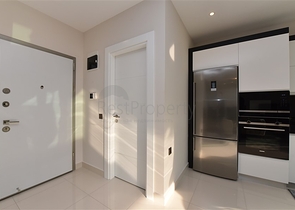 شقة دوبكس ارضية - ضمن مجمع فاخر - في كارجي جاك / الانيا 