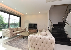 شقة دوبكس ارضية - ضمن مجمع فاخر - في كارجي جاك / الانيا 