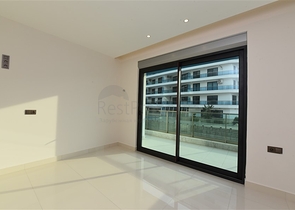 شقة دوبكس ارضية - ضمن مجمع فاخر - في كارجي جاك / الانيا 