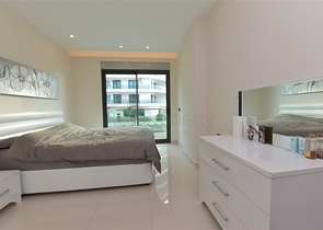 شقة دوبكس ارضية - ضمن مجمع فاخر - في كارجي جاك / الانيا 