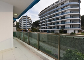 شقة دوبكس ارضية - ضمن مجمع فاخر - في كارجي جاك / الانيا 