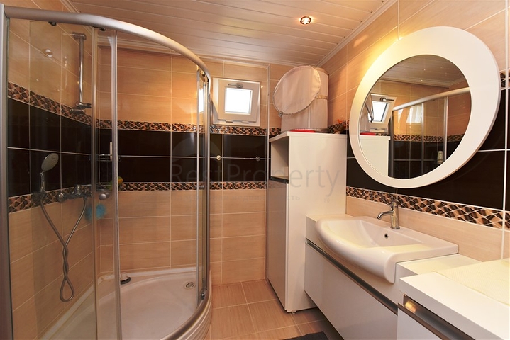 شقة انيقة - تصميم 1+2 - مع الاثاث - في مهموتلار / الانيا 